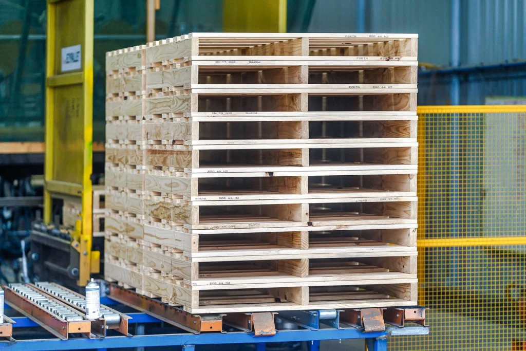 Timber pallets for wine and beverage storage by CMTP